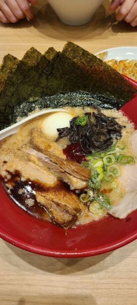 「バリ盛赤丸」@一風堂 SOCOLA所沢店の写真