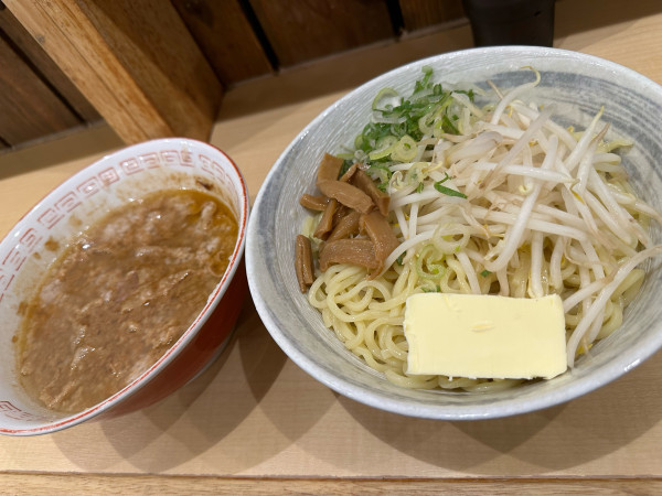「肉味噌つけめん+バター」@こってり脂らーめん きたろうの写真