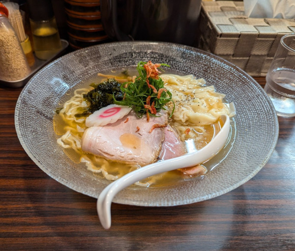 「エビ塩涼風麺」@らー麺 あけどやの写真