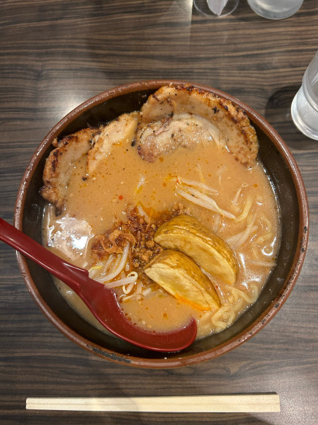 「北海道味噌炙りチャーシュー麺」@麺場 田所商店 松戸六高台店の写真