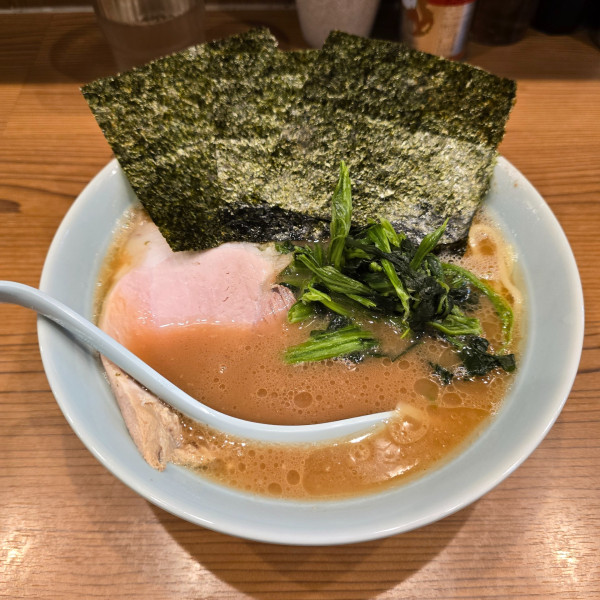 「ラーメン 麺柔ヤワラカメ」@横浜家系ラーメン 武蔵家 秋津店の写真