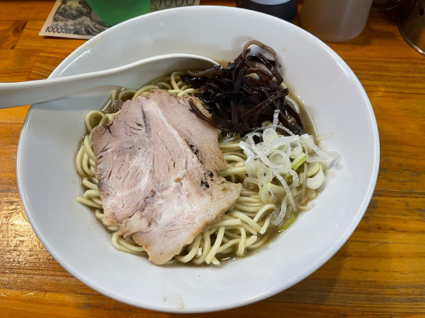 「煮干しそば¥1,000 和え玉¥200 生玉¥100」@煮干中華ソバ イチカワの写真