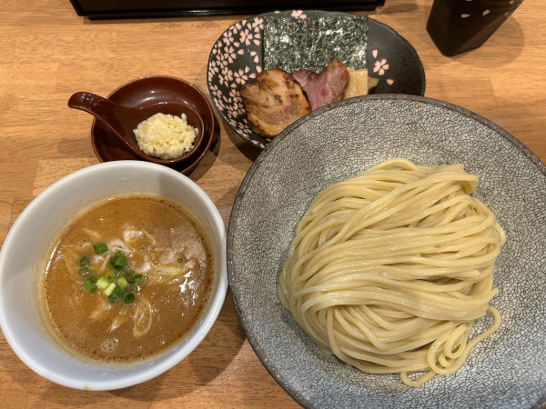 「濃厚醤油つけ麺　980円」@麺処 湯咲の写真