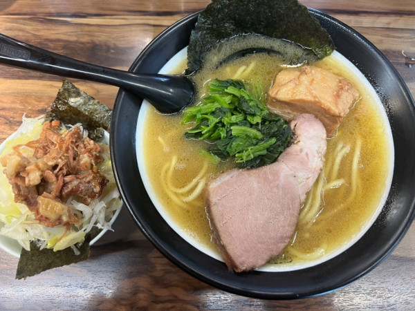 「太麺850円+角煮300円+ミニネギ飯150円+替玉100円」@豚骨醤油らーめん 誠屋 八幡山本店の写真
