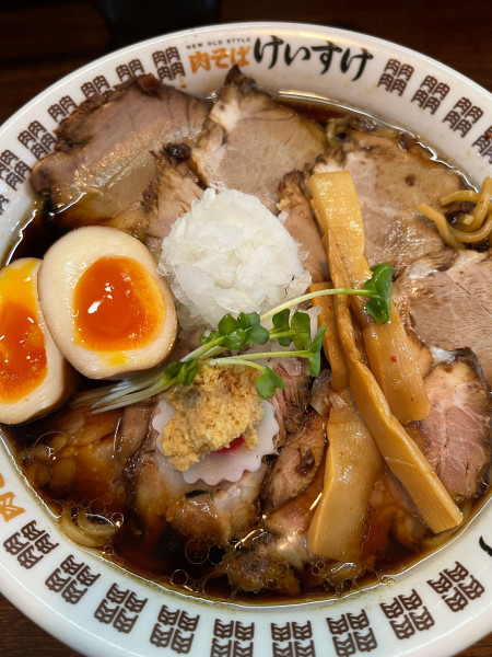 「肉そば　醤油　玉子」@New Old Style 肉そばけいすけの写真