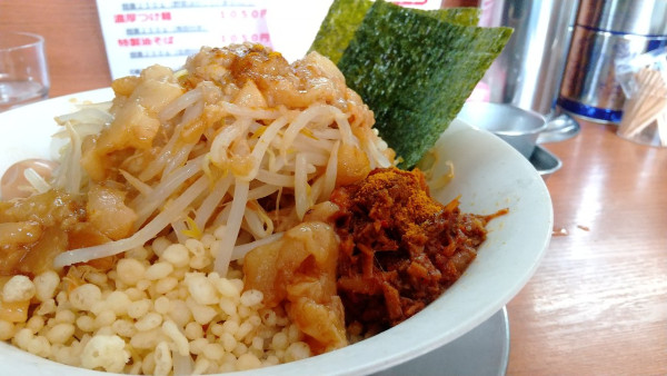 「#冷やしカレーぶぅさん #特製生姜 #コーン #ニンニク #12」@ラーメン ぶぅさんの写真