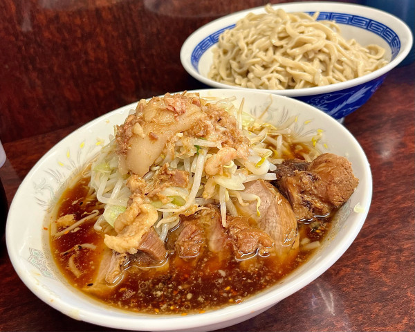 「大ぶたつけ麺 生たまご」@ラーメン二郎 めじろ台店の写真
