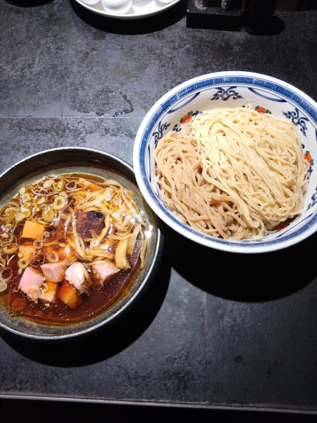 「２種合盛り昆布水つけ麺」@駄目な隣人 新宿店の写真