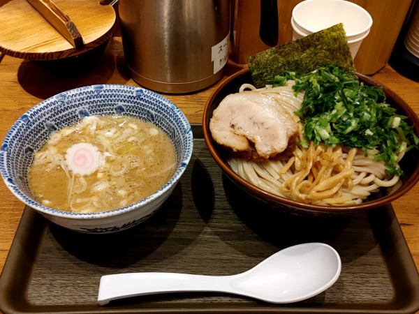 「ニラつけめん（990円）」@舎鈴 ビーンズ武蔵浦和店の写真