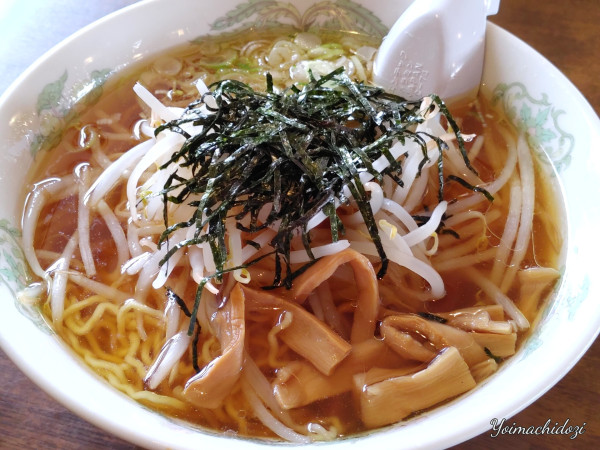 「もやしラーメン（900円）」@家族亭 龍門 池田店の写真