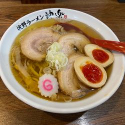 チャーシュー麺3枚、味玉(1230円)