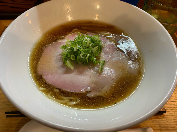 「鶏醤油ラーメン」@たかのちゅめの写真