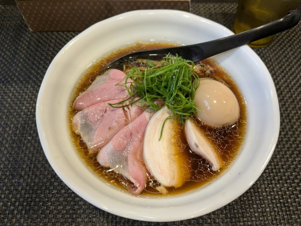 「特製中華そば醤油1300円」@中華そば 向日葵の写真