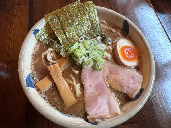 「特製らぁ麺大盛950」@光そばの写真