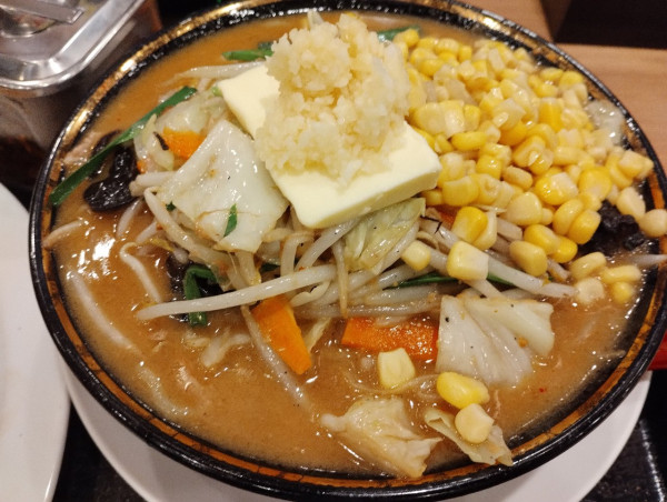 「ガーリックバターコーン味噌タンメン（期間限定）」@ラーメン大志軒 利府店の写真