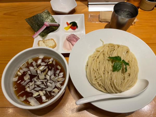 「シン・つけ麺(大盛り無料) ¥1300」@Ginza Noodles むぎとオリーブの写真