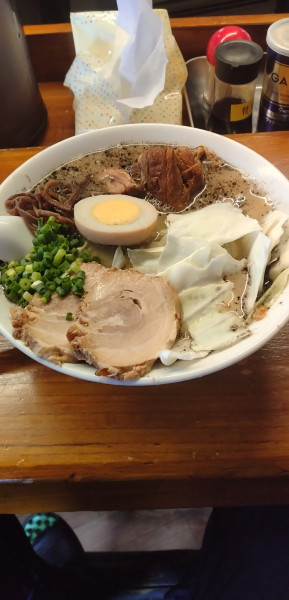 「育元ラーメン+替え玉」@熊本らーめん 育元の写真