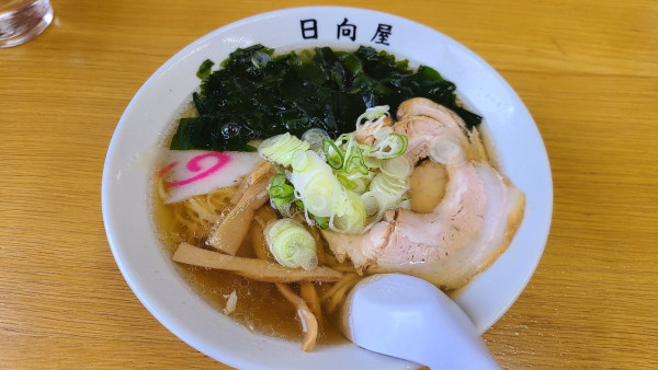 「わかめラーメン」@青竹手打ちラーメン 日向屋の写真