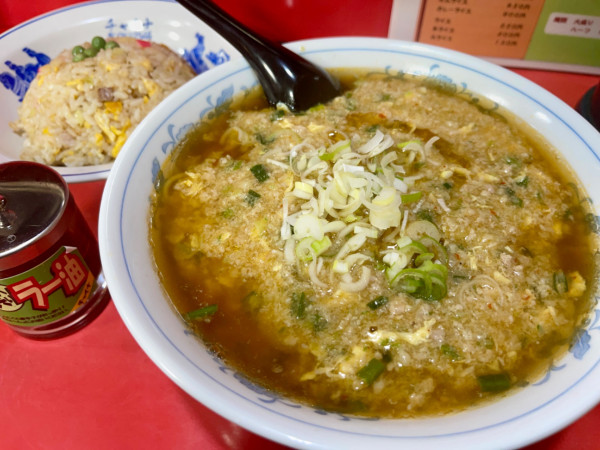 「餃子そば  ＋  半チャーハン」@中華料理 チャイナの写真