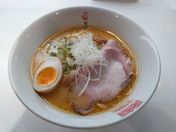 「たくみラーメン980円」@麺屋 匠の写真