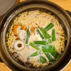 鍋焼きラーメン 谷口食堂の画像