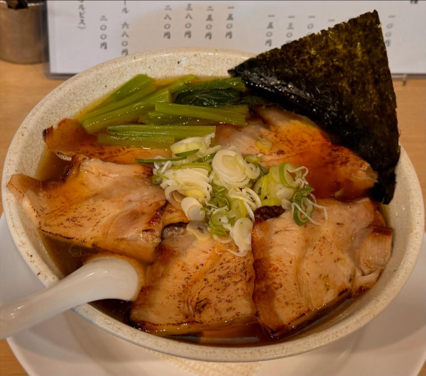 「手揉みチャーシュー麺大盛」@中華そば 一歩の写真