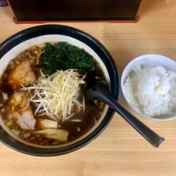 炭一ラーメン 850円＋半ライス150円