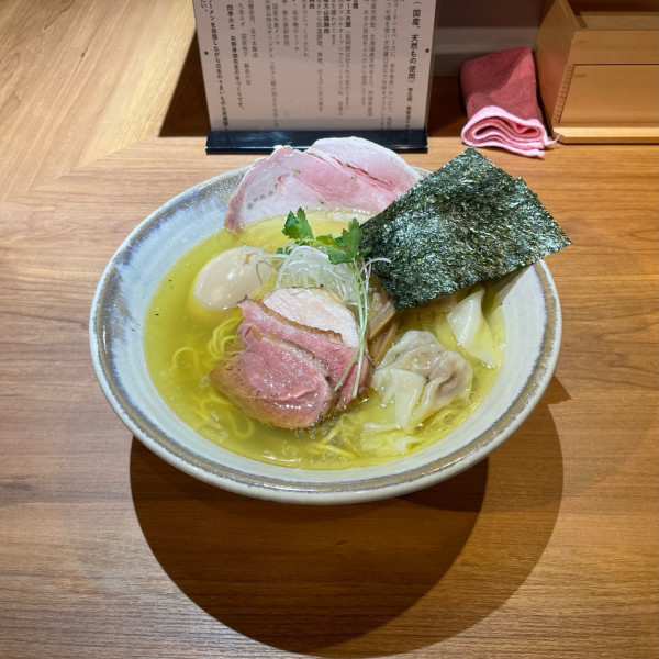 「特上塩らぁめん」@Japanese Ramen 五感の写真
