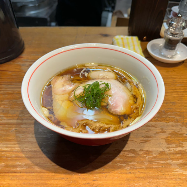 「味付玉子醤油ラーメン」@ラーメン屋 トイ・ボックスの写真