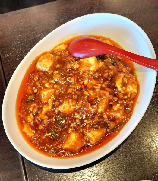 「マーボーメン 1100円＋激辛 150円」@中華ダイニング 秀丸の写真