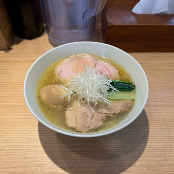 「味玉塩らぁ麺」@中村麺三郎商店の写真