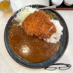 極上ロースとんかつカレーライス（味噌汁付き）