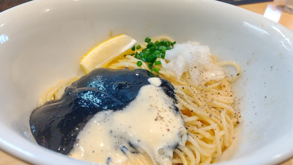 「#イカ墨の和え玉 #500円」@煮干中華そば 結。の写真