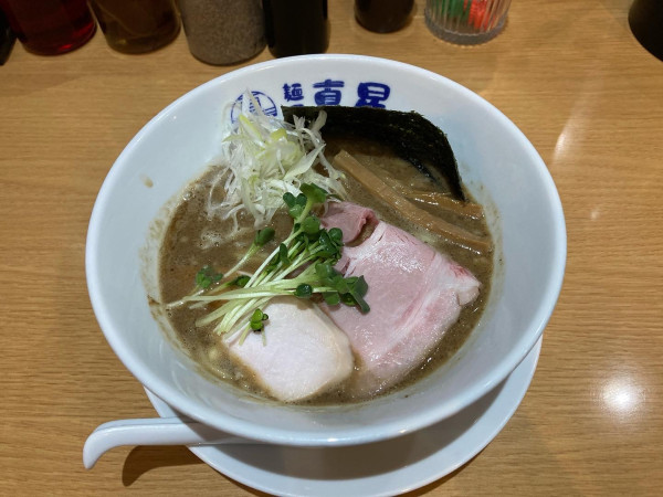 「濃厚魚介豚骨ラーメン」@麺屋 真星の写真