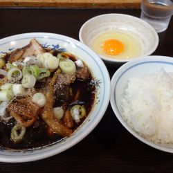 中華そば：並＋ライス（1,100円）＋生玉子（100円）