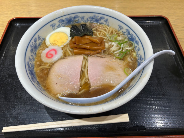 「中華そば　900円」@松戸富田麺桜の写真