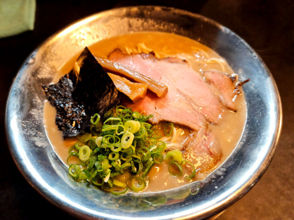 「こってり」@RAMEN HITONI YASASHIKUの写真