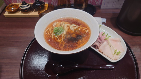 「醤油しじみラーメン極」@らーめん埜唄の写真