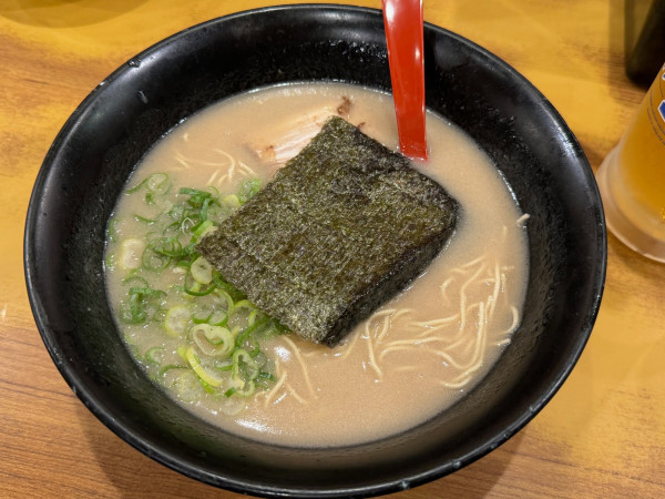「濃厚豚骨博多ラーメン」@博多ラーメン 本丸亭 刈谷店の写真