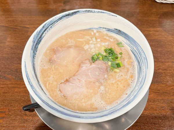「豚骨醤油らーめん」@中華そば あずさ 浜北店の写真