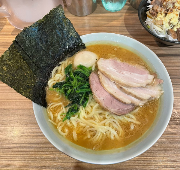 「ラーメン」@横浜らーめん渡来武 総本店の写真