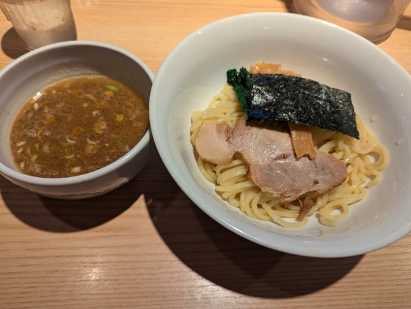 「つけ麺900円」@麺屋 みちしるべ 二子玉川本店の写真