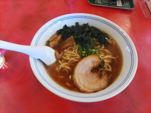 「手打ちラーメン」@峠のラーメンの写真