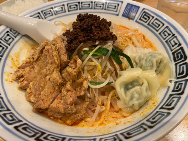 「汁なし排骨担々麵＋香菜ワンタン」@希須林 赤坂店の写真
