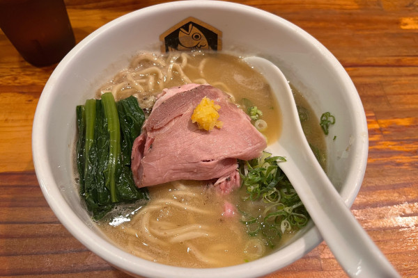 「濃厚真鯛らーめん」@真鯛らーめん 麺魚の写真