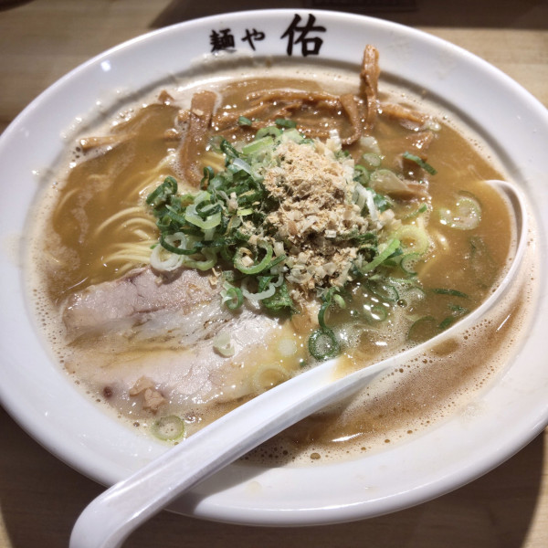 「鶏×魚×豚らーめん(¥890)+メンマ(¥100)」@麺や 佑の写真