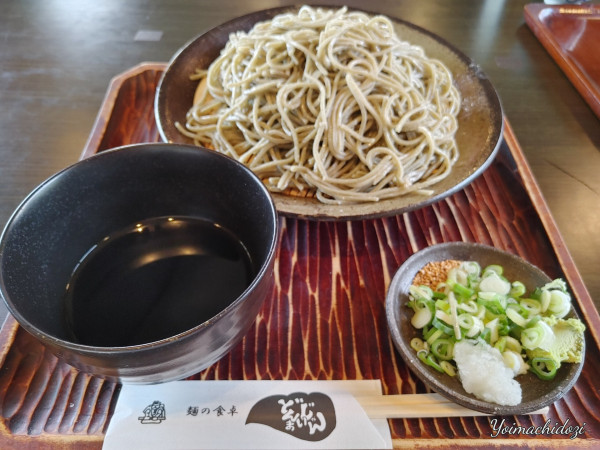 「十割そば（大盛）」@どんまいじゃんの写真