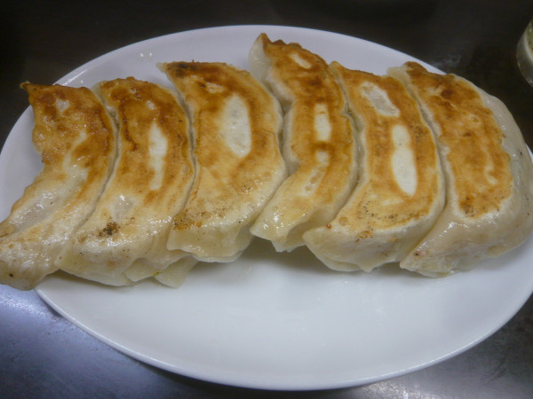 「ジャンボ餃子（6ヶ）」@ラーメン餃子専科 天下一の写真