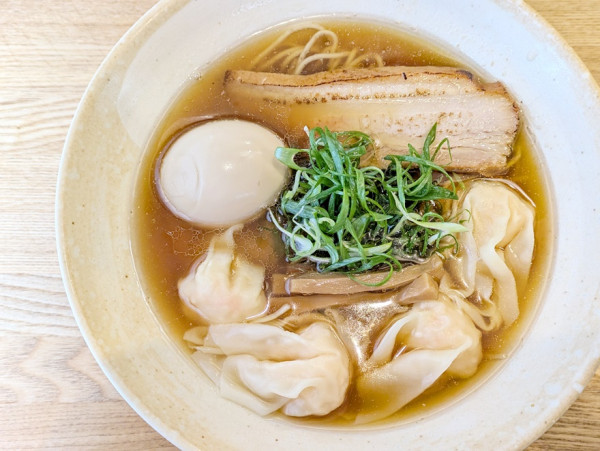 「海老ワンタン麺（黒）＋味玉」@DURAMENTEIの写真