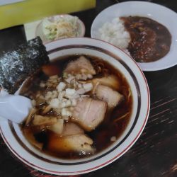 チャーシューメン 700円 半カレーセット 350円